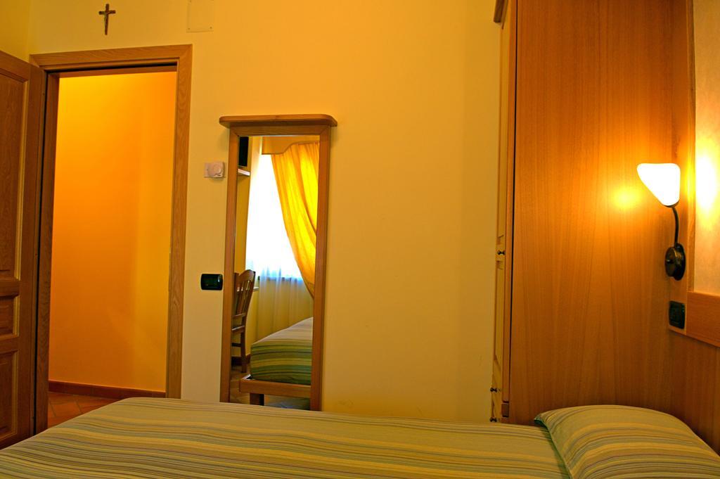 Biancaneve B&B Capracotta Camera foto